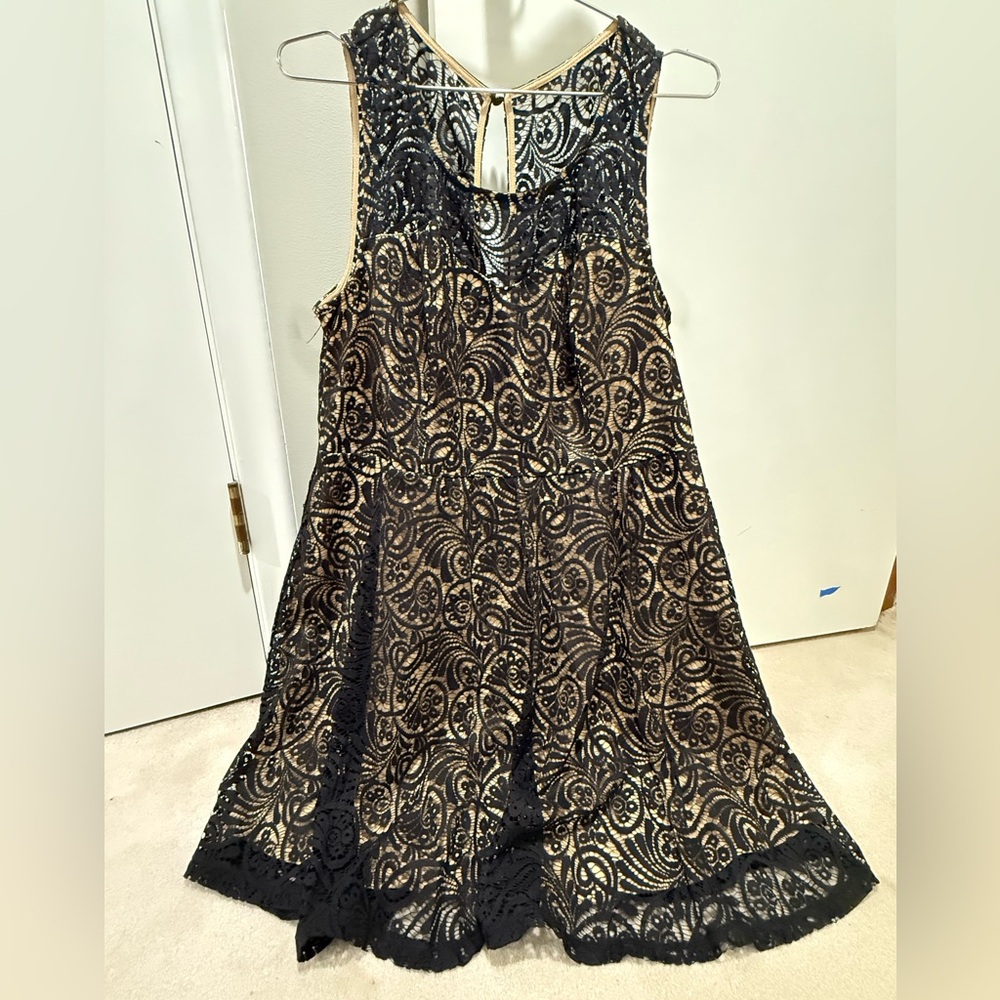Forever 21 Black and tan Lace Dress - Picture 1 of 1